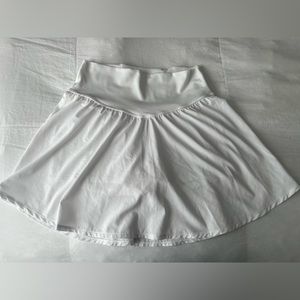 Aerie offline skort: size medium, white